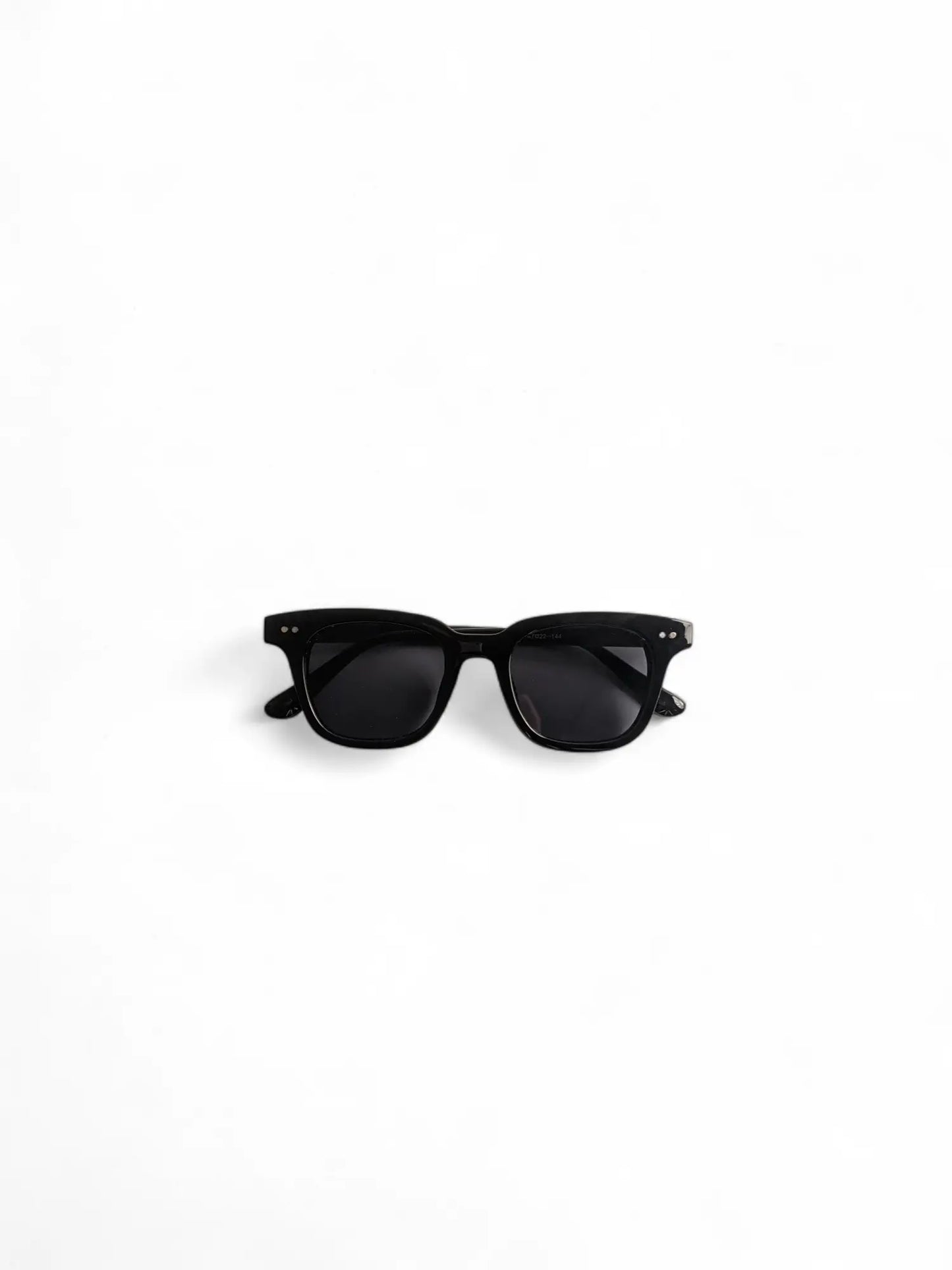Unrols Bold Square Sunglasses