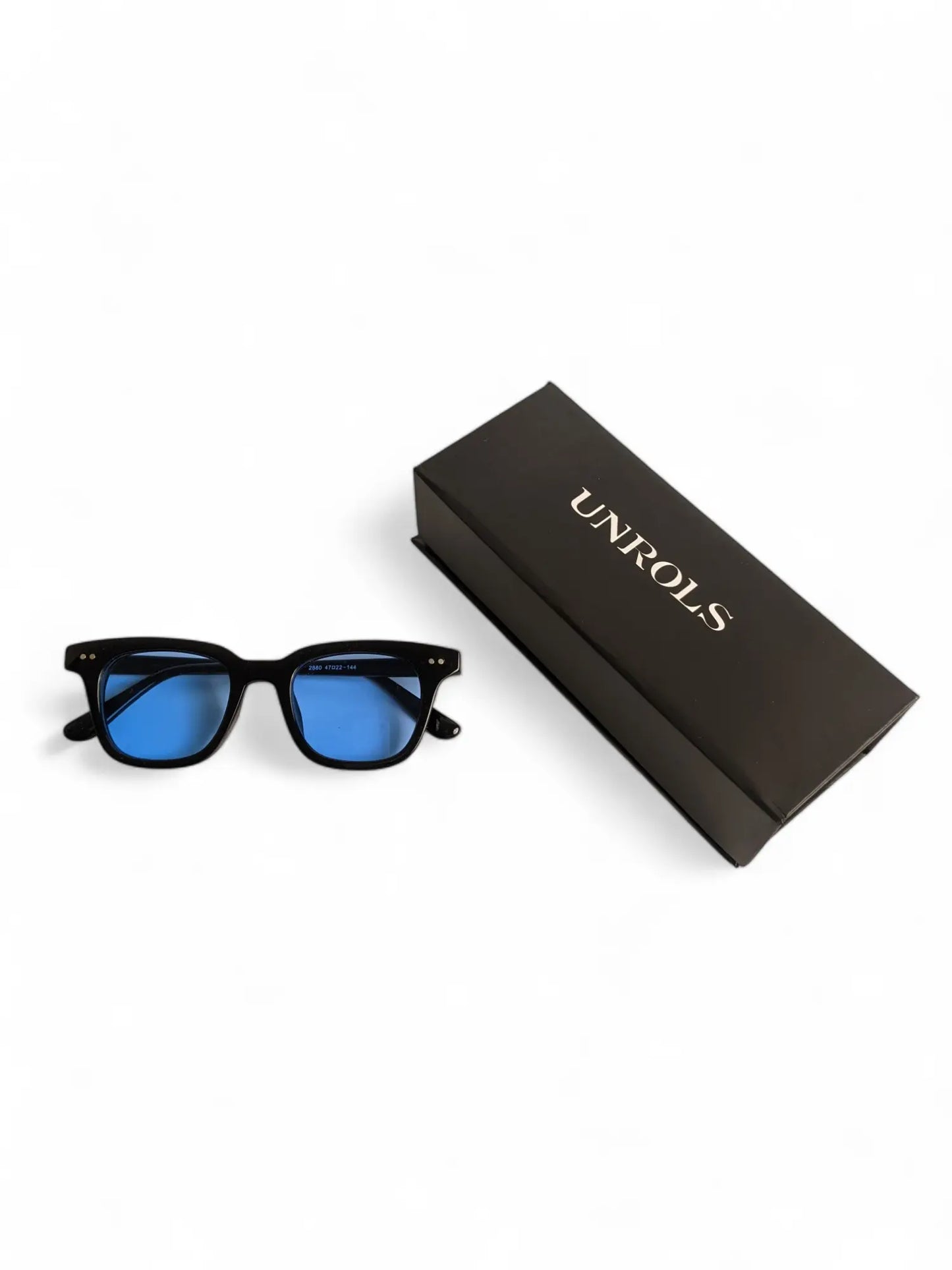 Unrols Bold Square Sunglasses