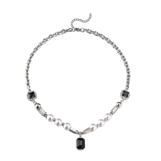 Unrols Gothic Pearl