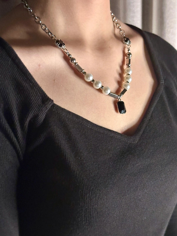 Unrols Gothic Pearl