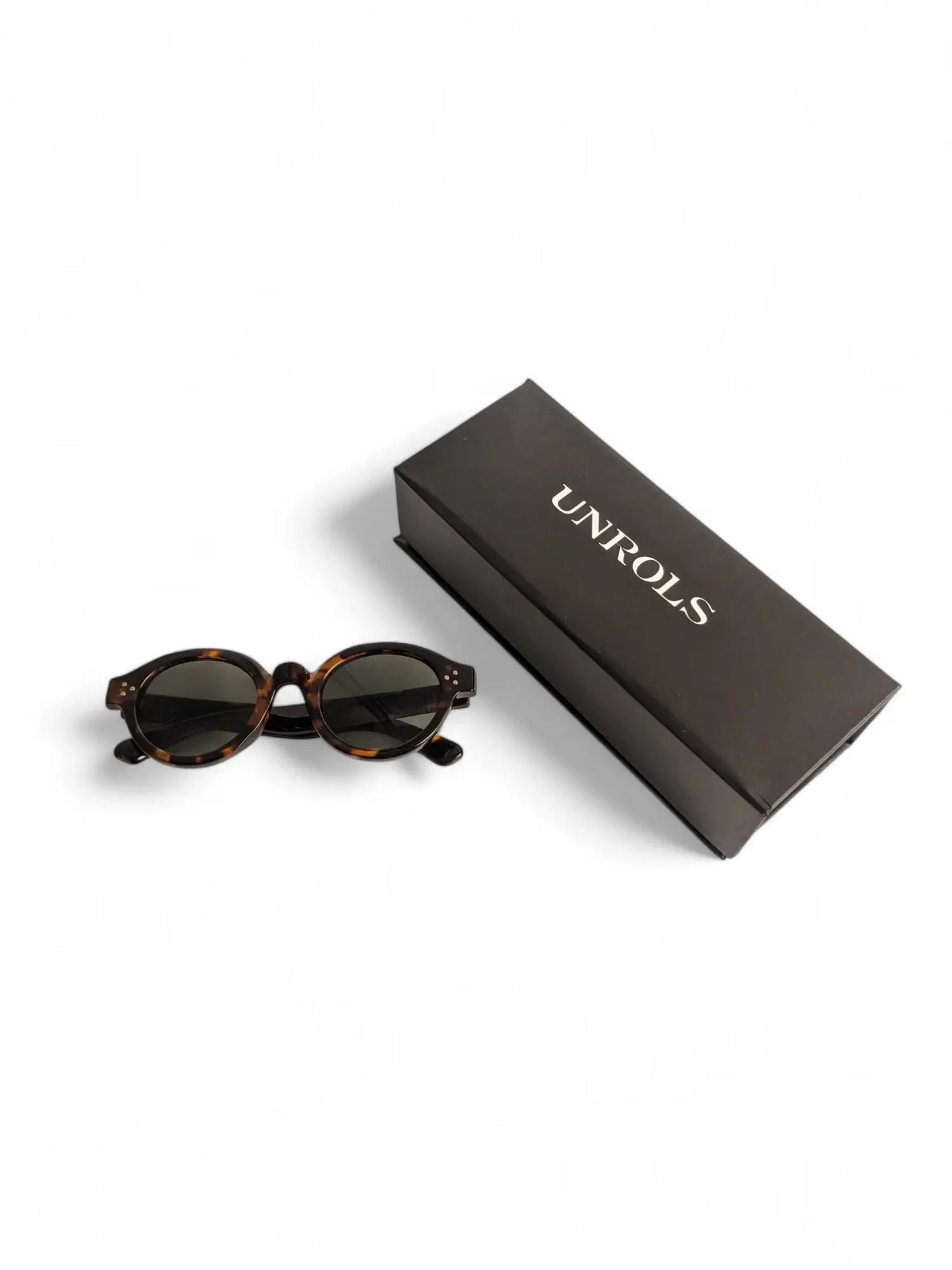 Unrols Tortoise Round Sunglasses